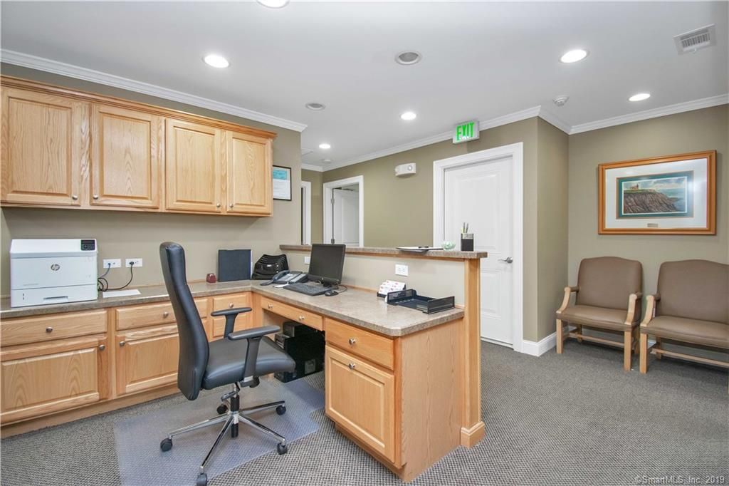 Suite 604 : 85 Felt Rd, South Windsor, CT, 06074
